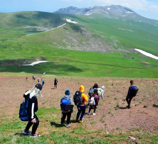 en-trekking-in-armenia-volcanoes