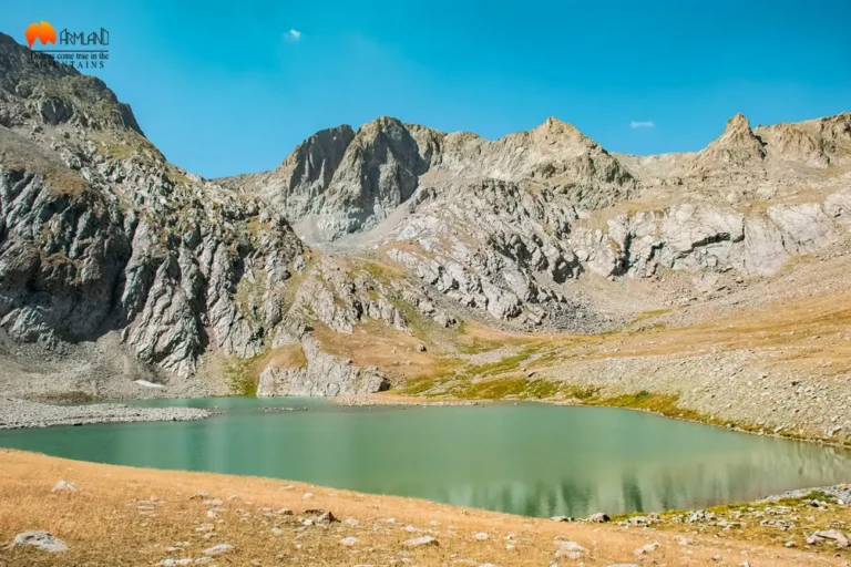 LAKE TSAKKAR