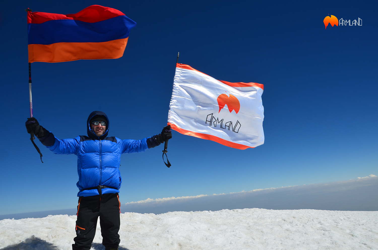ԱՆՎԱՆՈՒՄՆ ՈՒ ԼՈԳՈՆ